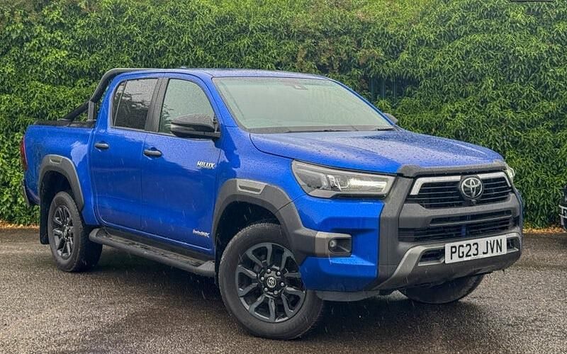 Used Toyota HiLux 204 HP (150 kW) 2025 Pickup
