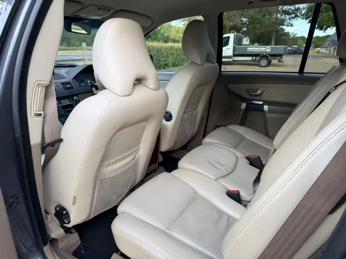 Used Volvo XC90 SE 182 HP (133 kW) 2008 Grey SUV