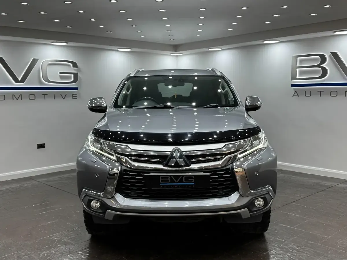 Used Mitsubishi Shogun 2018 Grey SUV