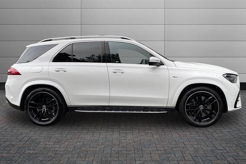 Used Mercedes GLE400 AMG Line Premium Plus 381 HP (280 kW) 2025 Opalite white Estate