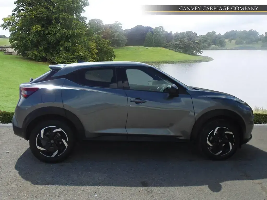Used Nissan Juke N-Connecta 114 HP (83 kW) 2023 Grey SUV