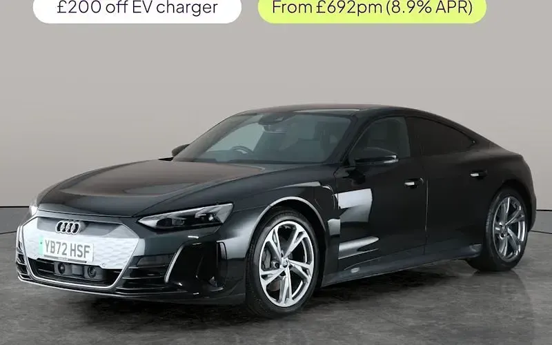 Used Audi e-tron GT quattro Comfort 389 kW (530 HP) 2022 Sedan