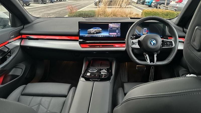 Used BMW 530e M Sport 295 HP (216 kW) 2025 Grey Sedan