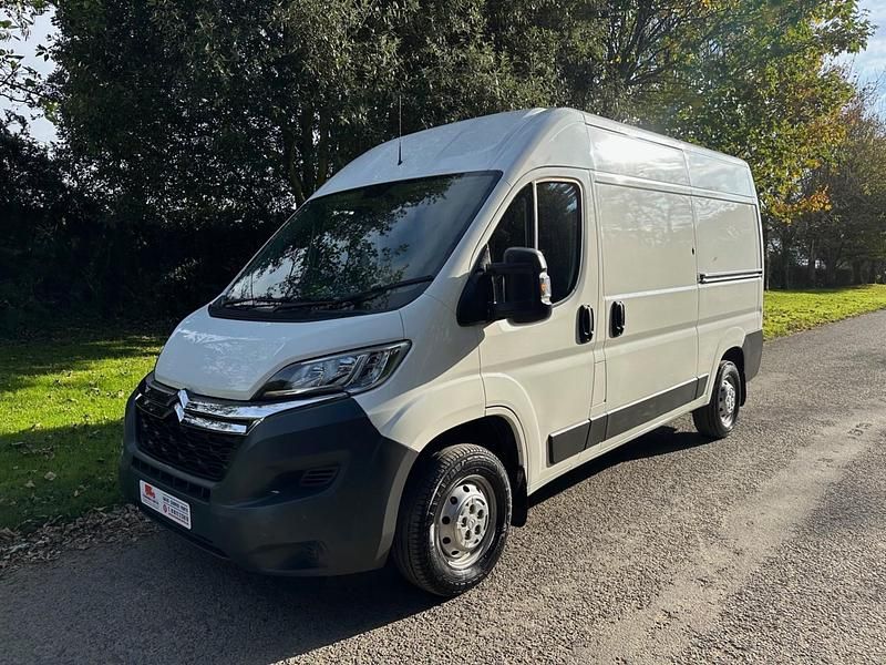 White Used 2016 Citroën Relay Van | £11,950 (Fair price) - Image 1/4