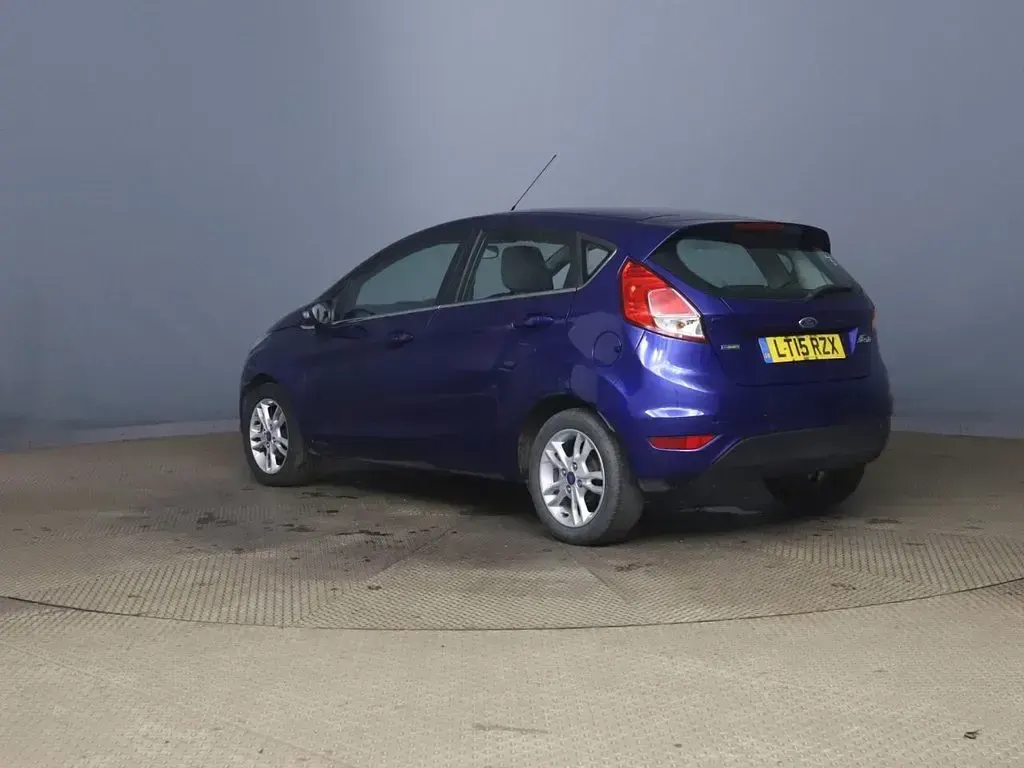 Used Ford Fiesta Zetec 2015 Blue Hatchback
