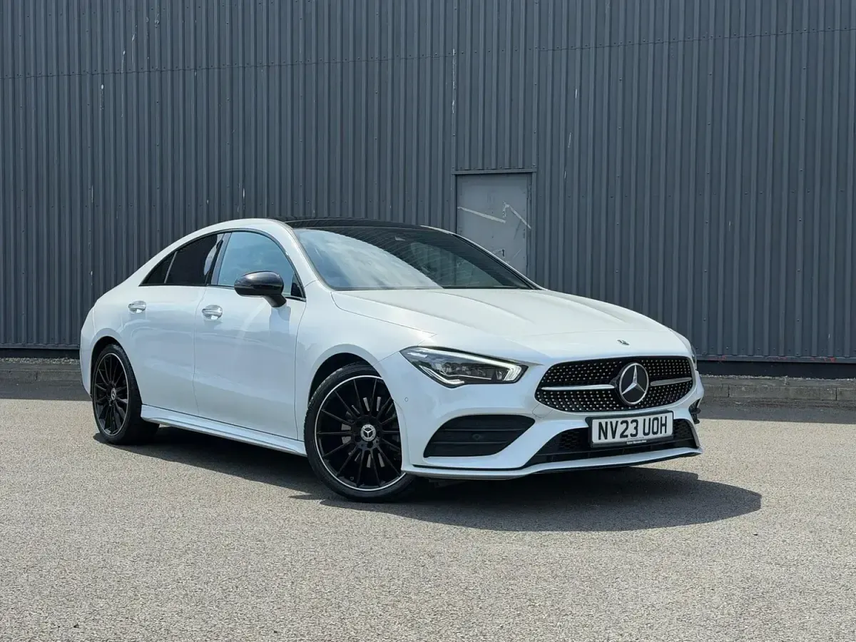 Used Mercedes CLA220 AMG Line Premium Plus 190 HP (139 kW) 2023 White Coupe