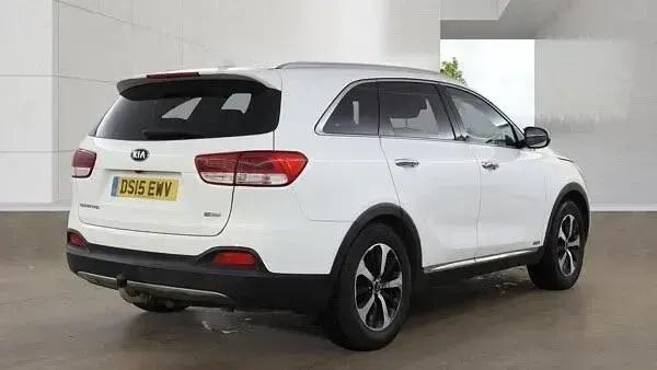 Used Kia Sorento 200 HP (147 kW) 2015 White SUV