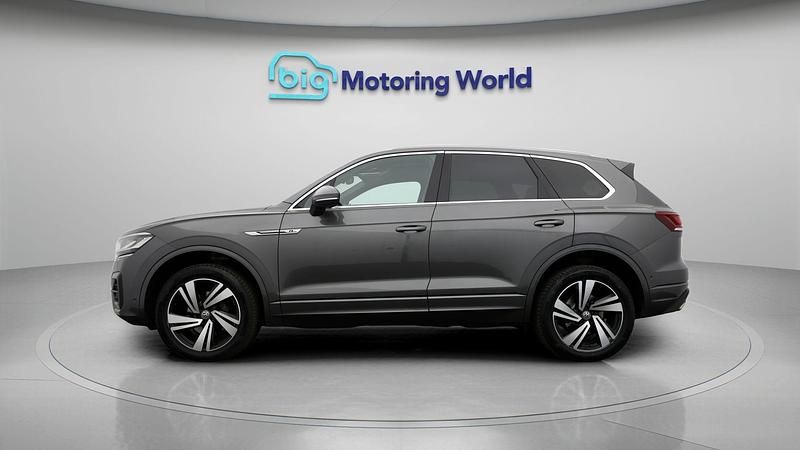 Used VW Touareg R-line 228 HP (167 kW) 2019 Grey SUV
