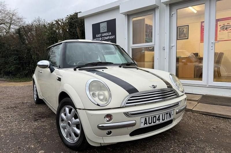 White Used 2004 Mini ONE Hatch Hatchback | £2,000 - Image 1/1
