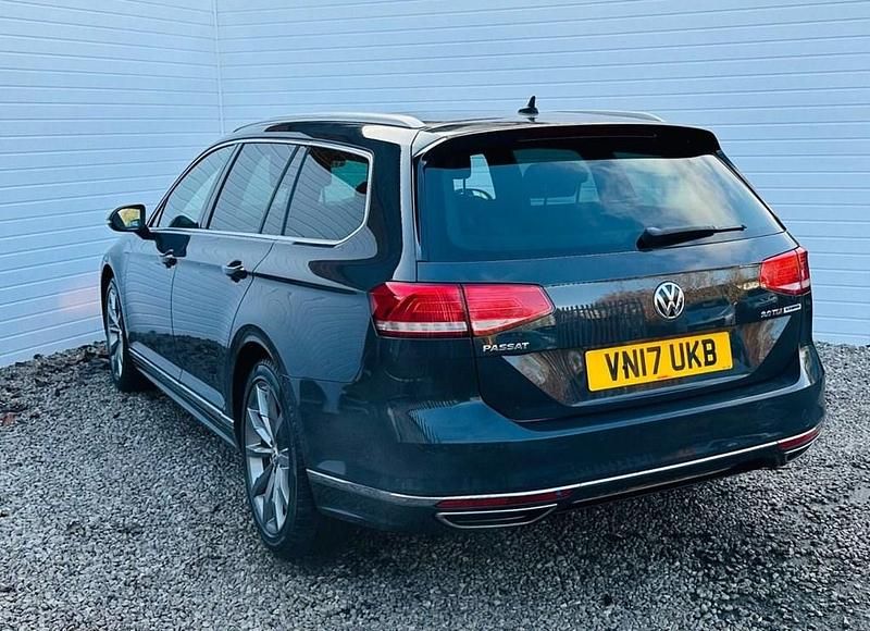 Used VW Passat R-line 190 HP (139 kW) 2017 Grey Estate