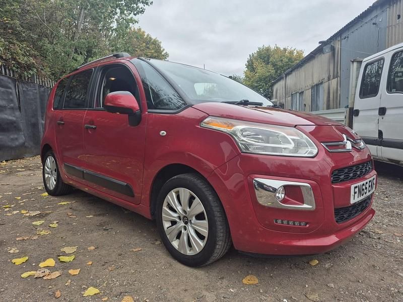 Red Used 2015 Citroën C3 Picasso Exclusive MPV | £3,595 (Good price) - Image 1/4