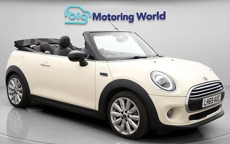 Used Mini Cooper Cabriolet Exclusive 136 HP (100 kW) 2019 White Cabriolet