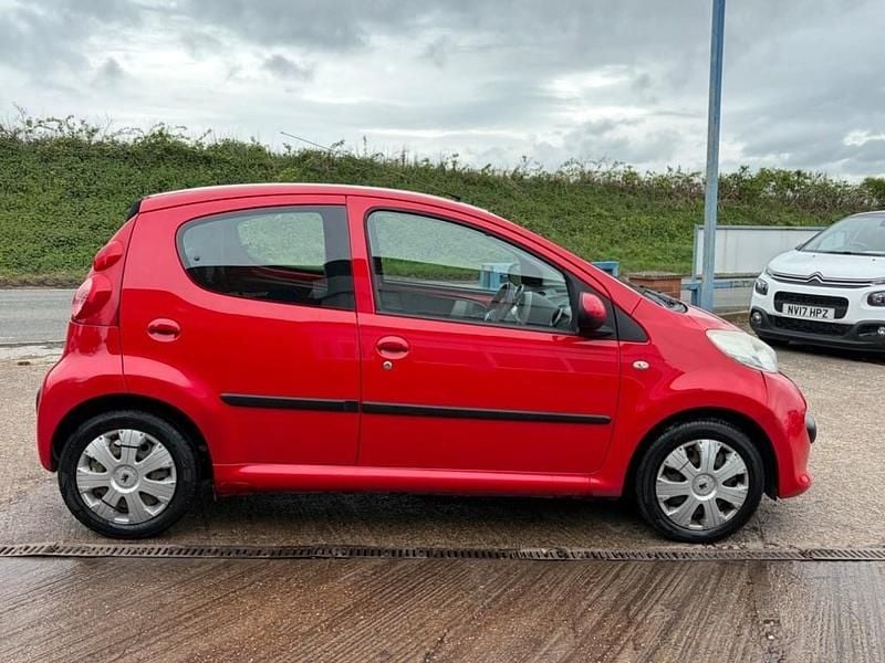 Used Peugeot 107 68 HP (50 kW) 2007 Red Hatchback