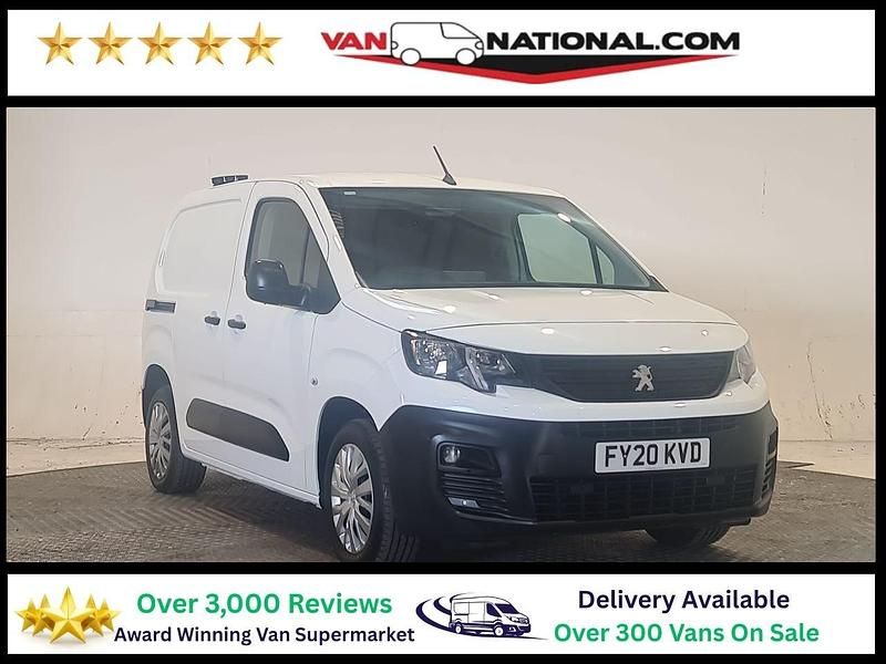 White Used 2020 Peugeot Partner MPV | £8,990 (Fair price) - Image 1/3