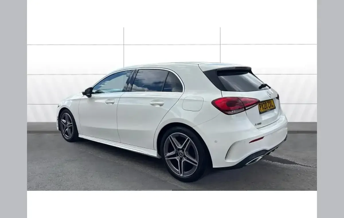 Used Mercedes A180 Executive 136 HP (100 kW) 2020 White Hatchback