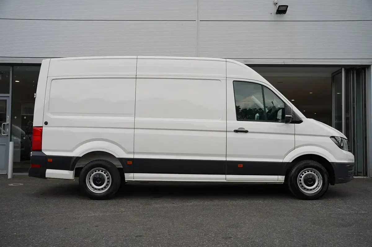 Used VW Crafter 140 HP (102 kW) 2025 White Van