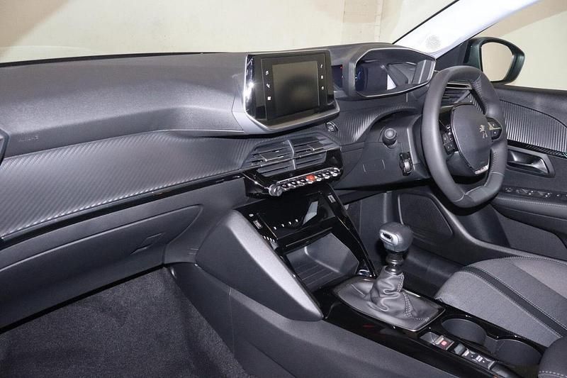 Used Peugeot 208 Allure+ 99 HP (72 kW) 2023 Red Hatchback