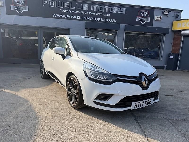 Used Renault Clio IV Dynamique 90 HP (66 kW) 2017 White Hatchback