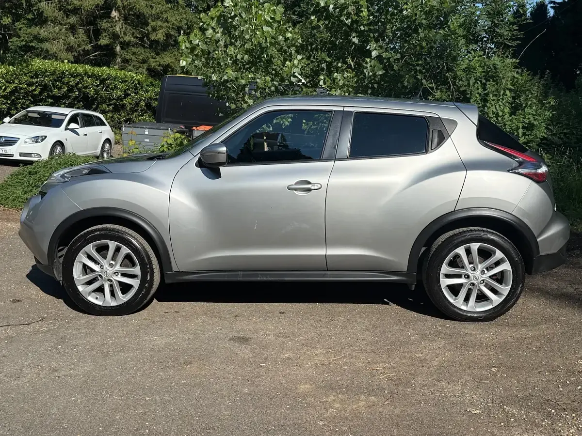 Used Nissan Juke Acenta Premium 110 HP (80 kW) 2014 Silver SUV