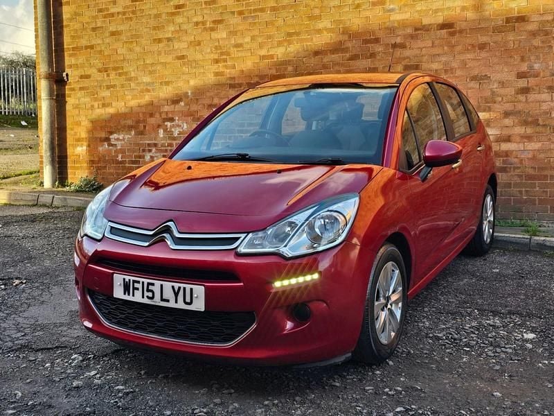Used Citroën C3 PureTech 2015 Red Hatchback