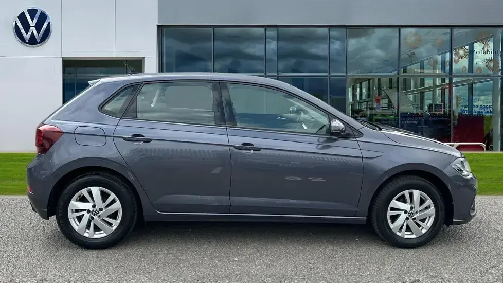 Used VW Polo Life 95 HP (69 kW) 2022 Grey Hatchback