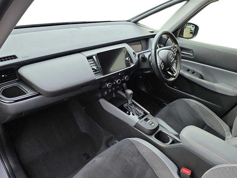 Begagnad Honda Jazz Advance 122 HK (89 kW) 2023 Grå Halvkombi