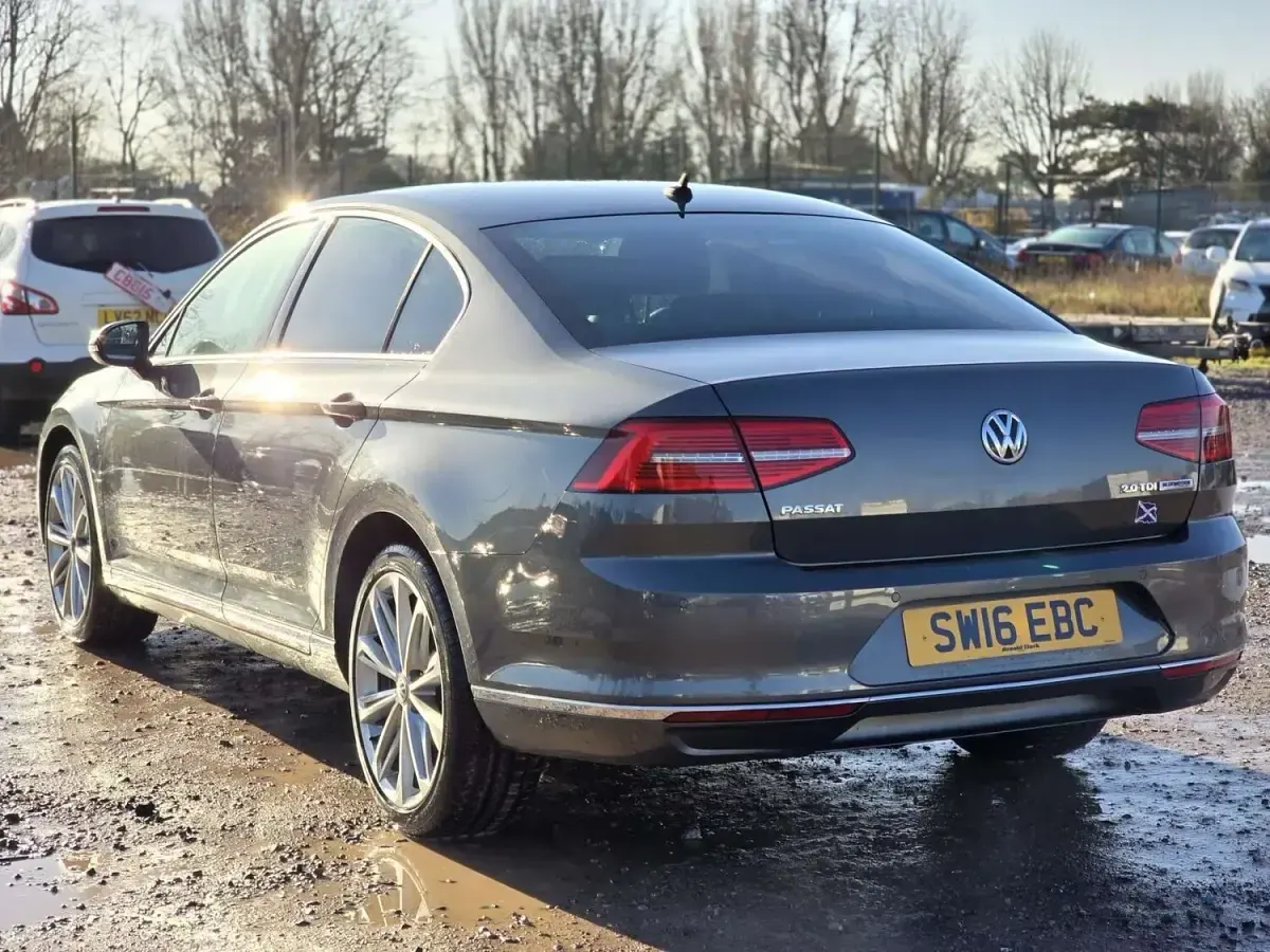 Used VW Passat GT 150 HP (110 kW) 2016 Grey Sedan
