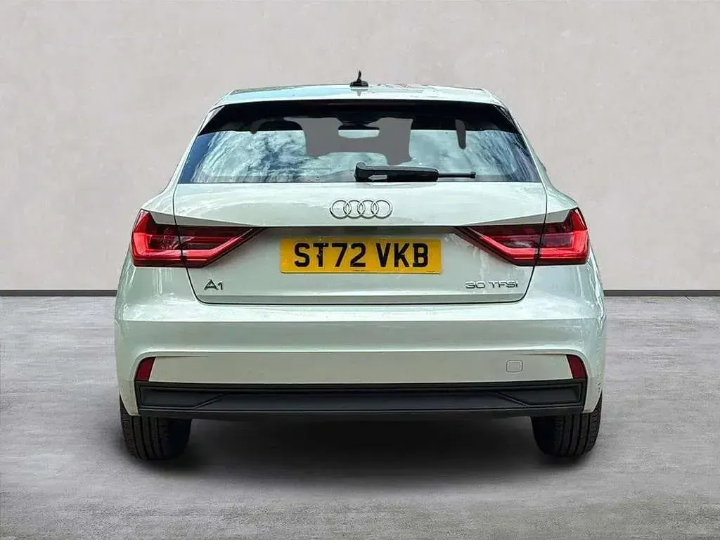 Used Audi A1 Premium 110 HP (80 kW) 2022 Silver SUV