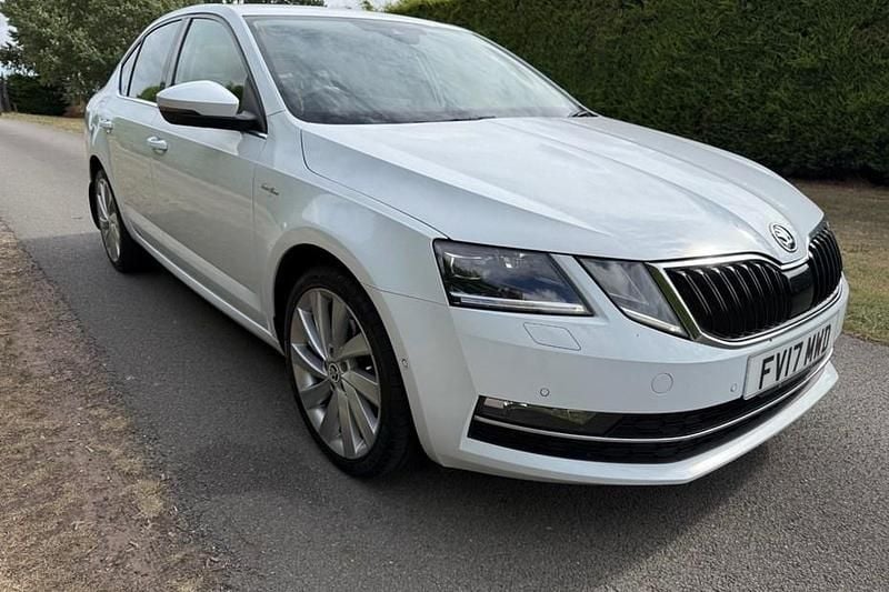 White Used 2017 Skoda Octavia LAURIN & KLEMENT Hatchback | £10,750 (Fair price) - Image 1/1