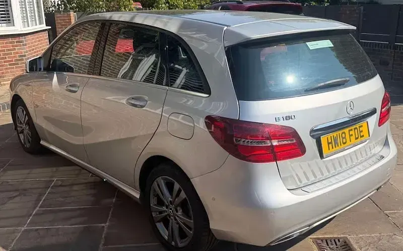 Used Mercedes B180 Exclusive 122 HP (89 kW) 2018 Silver Hatchback