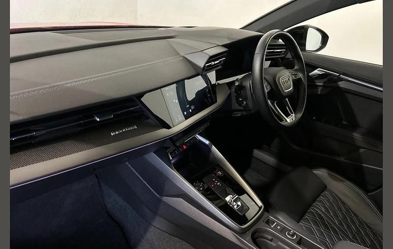 Used Audi S3 Sportback Advanced 310 HP (228 kW) 2021 Red Hatchback