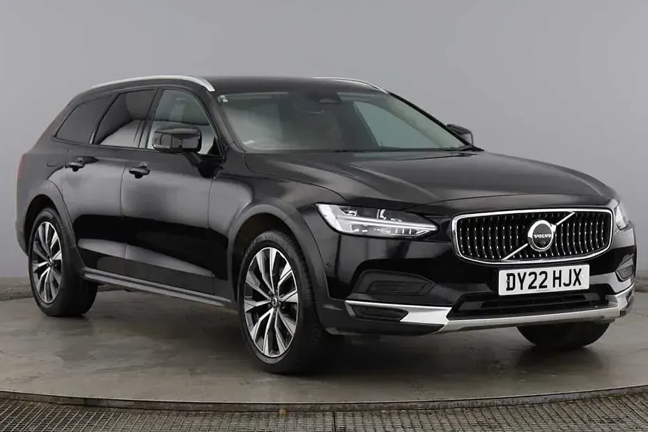 Used Volvo V90 CC 232 HP (170 kW) 2022 Black Estate