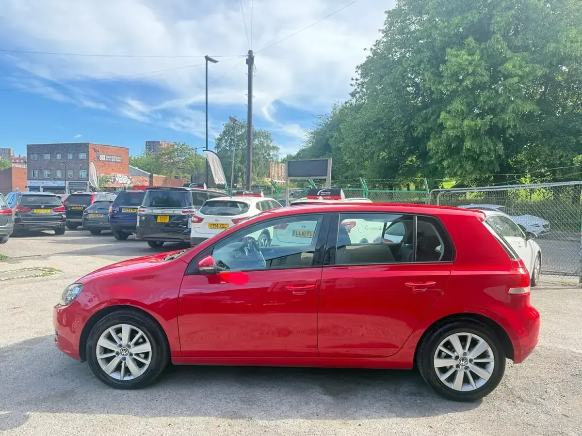 Used VW Golf VI SE 2011 Red Hatchback