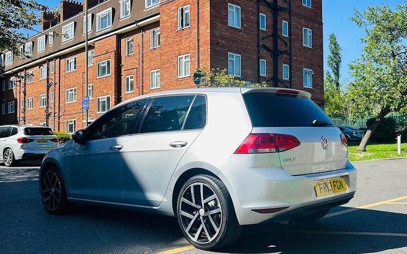 Second-hand VW Golf VII S 122 CP (89 kW) 2015 Hatchback