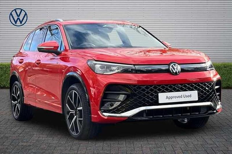 Used VW Tiguan R-line 272 HP (200 kW) 2025 Persimmon red SUV