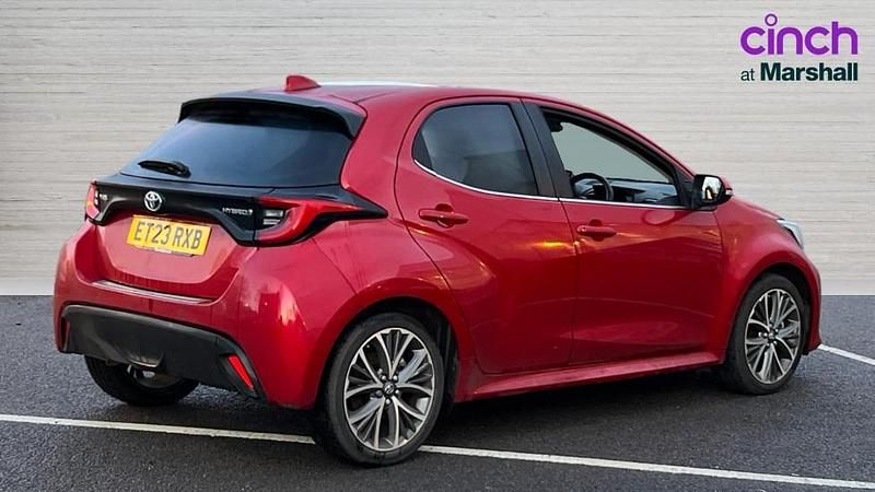 Used Toyota Yaris Hybrid 116 HP (85 kW) 2023 Red Hatchback