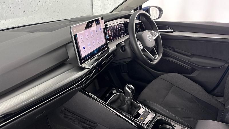 Used VW Golf VIII Style 150 HP (110 kW) 2025 Blue Hatchback