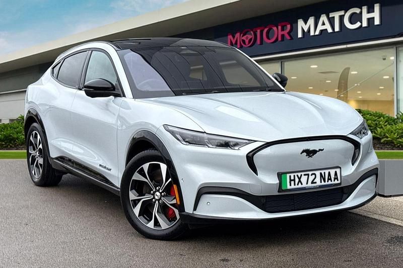 White Used 2022 Ford Mustang Mach-E Extended Range SUV | £26,290 (Fair price) - Image 1/4