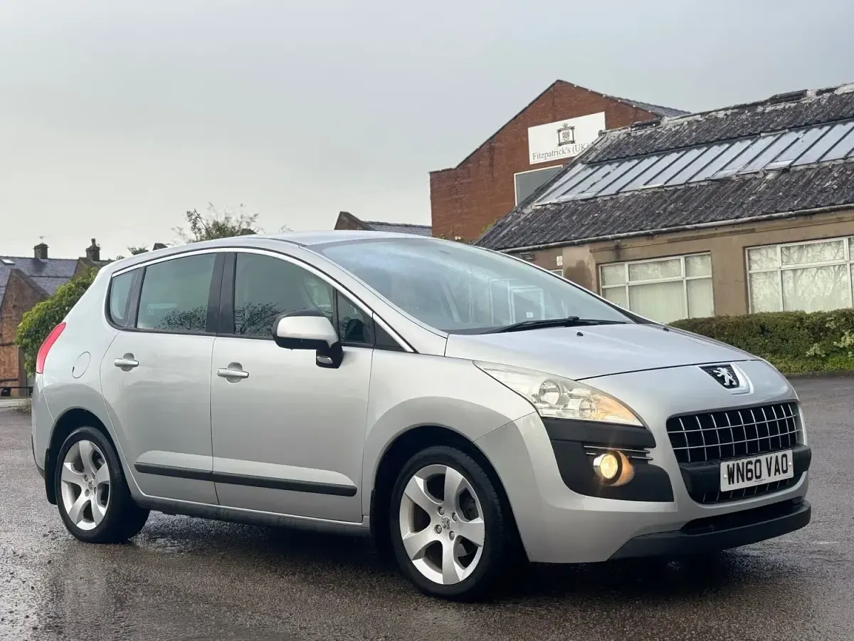 Used Peugeot 3008 Sport 112 HP (82 kW) 2010 Silver Estate