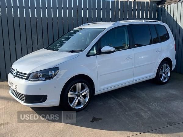 Used VW Touran SE 105 HP (77 kW) 2015 White MPV