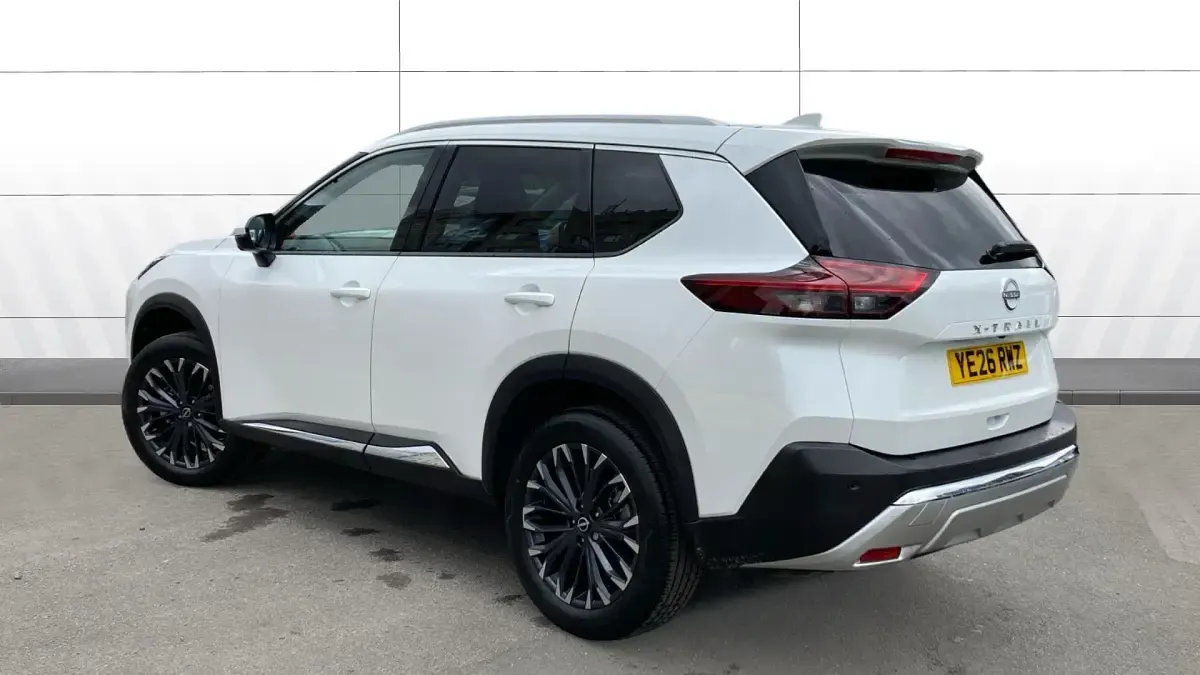 New Nissan X-Trail Tekna+ 163 HP (119 kW) 2026 Pearl white  pearl SUV