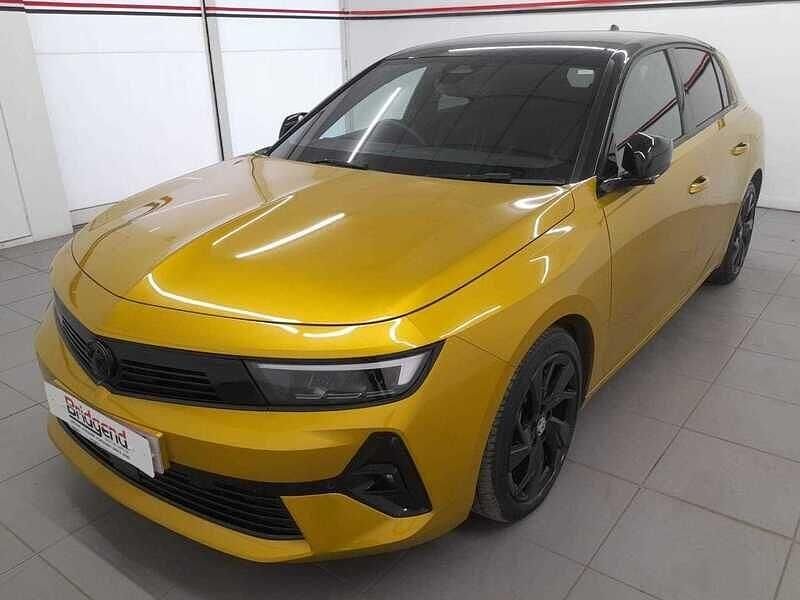 Second-hand Vauxhall Astra GS Line 2023 Galben Hatchback