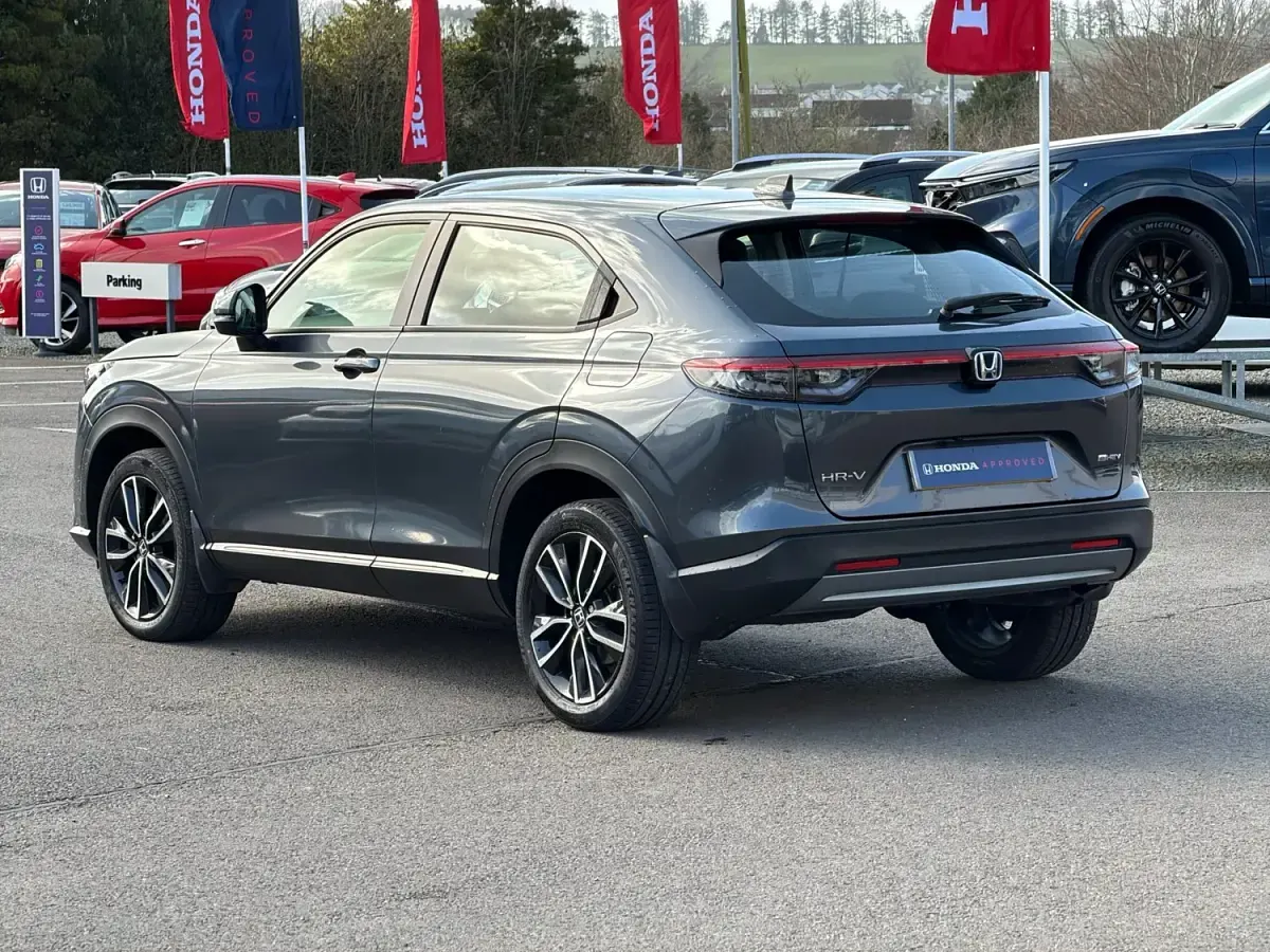 Używany Honda HR-V Elegance 131 KM (96 kW) 2023 Szary SUV