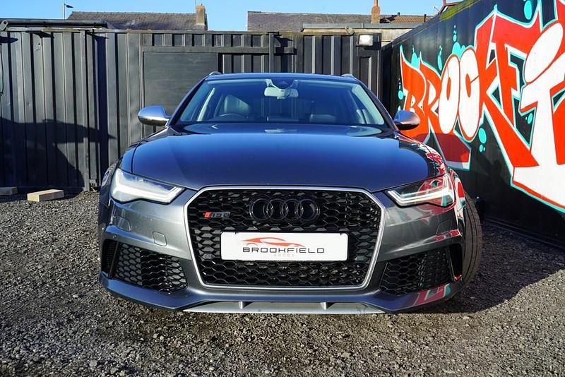 Used Audi RS6 Advanced 560 HP (411 kW) 2015 Grey Estate