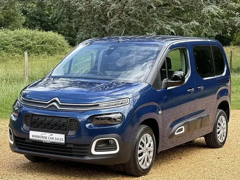 Used Citroën Berlingo Feel 2021 Blue MPV