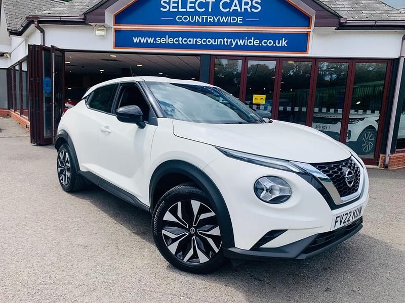 White Used 2022 Nissan Juke Acenta SUV | £12,495 (Fair price) - Image 1/4