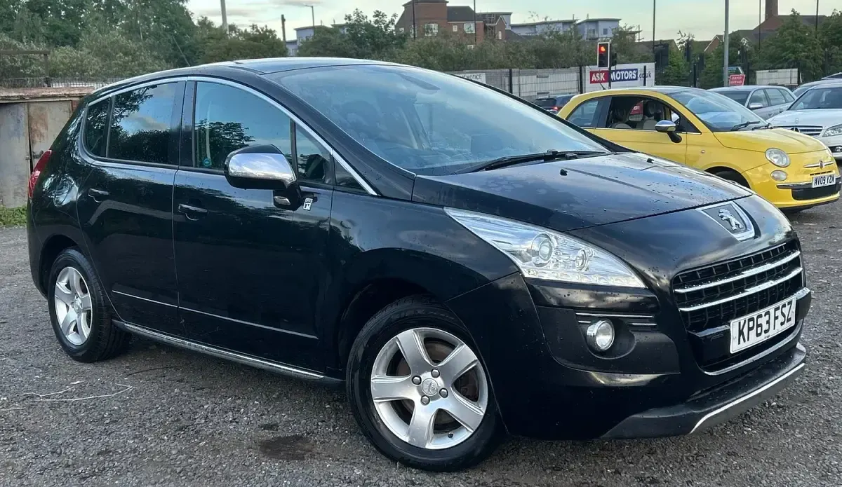 Used Peugeot 3008 200 HP (147 kW) 2013 Black Estate