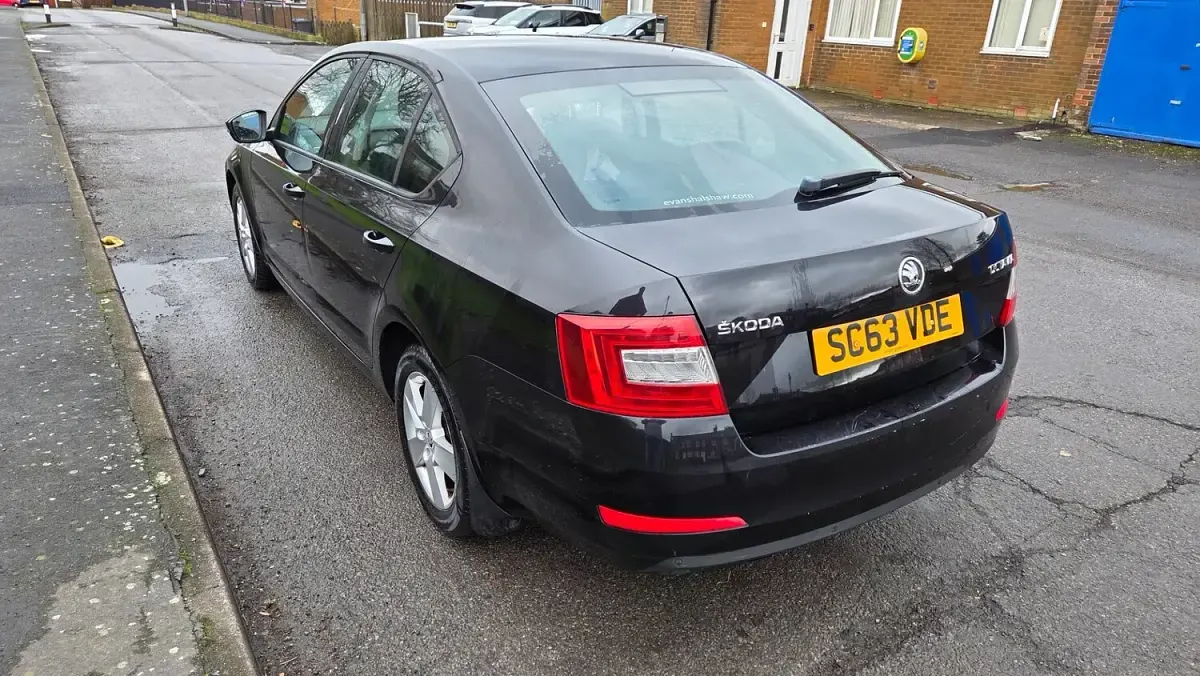 Used Skoda Octavia SE 110 HP (80 kW) 2014 Black Hatchback