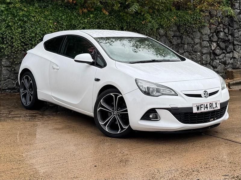 Used Vauxhall Astra GTC Edition 2014 White Hatchback