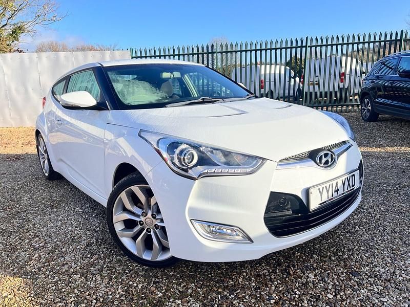 Used Hyundai Veloster SE 140 HP (102 kW) 2014 White Coupe